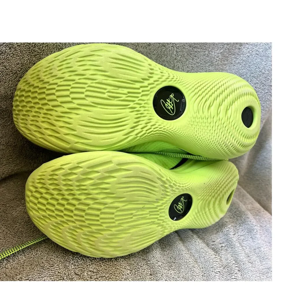 Under Armour Curry Flow 12 Extraterrestrial lime sneakers, Men's size 10